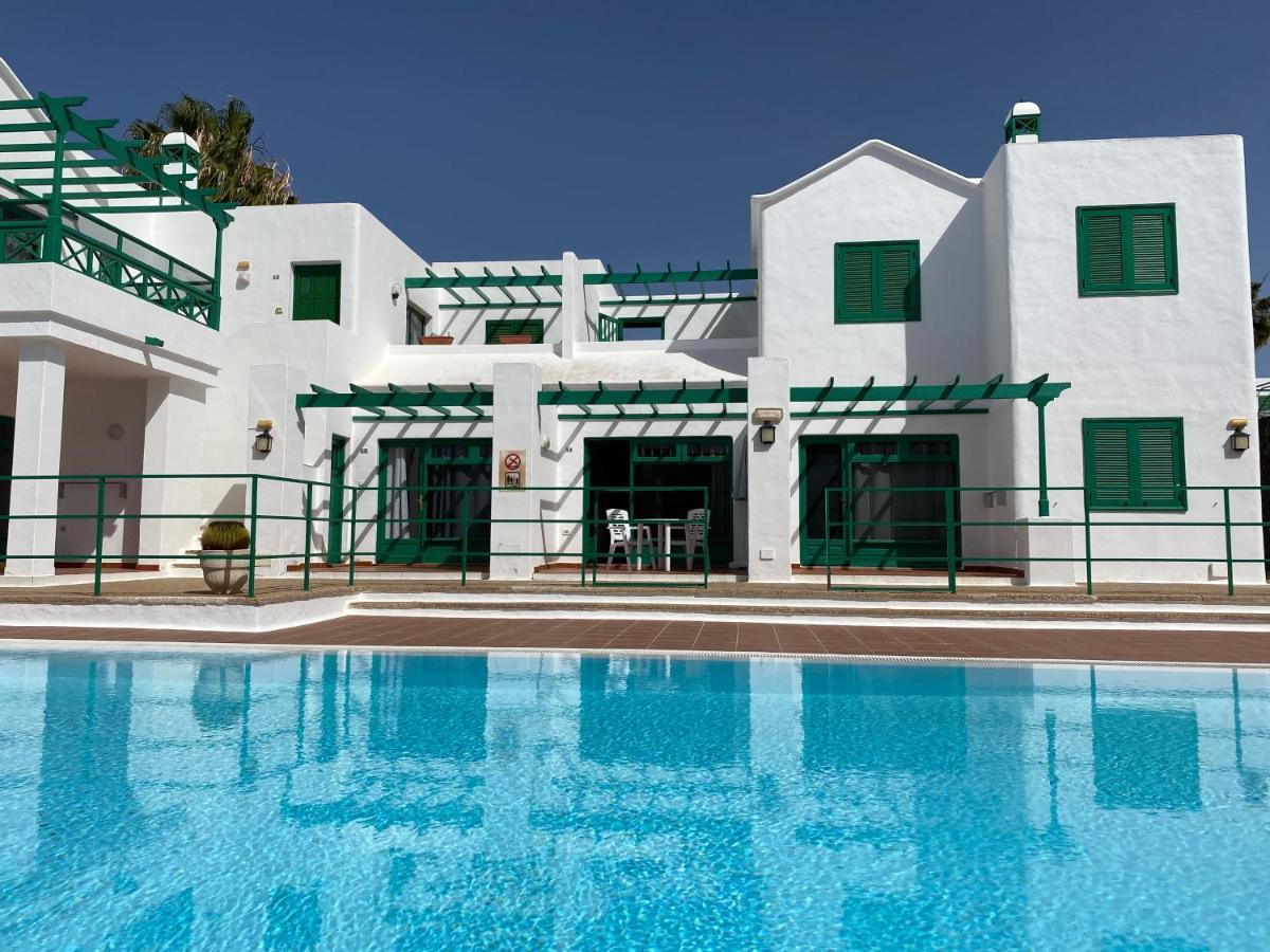 Apartamentos Las Palmeras I プエルト・デル・カルメン エクステリア 写真